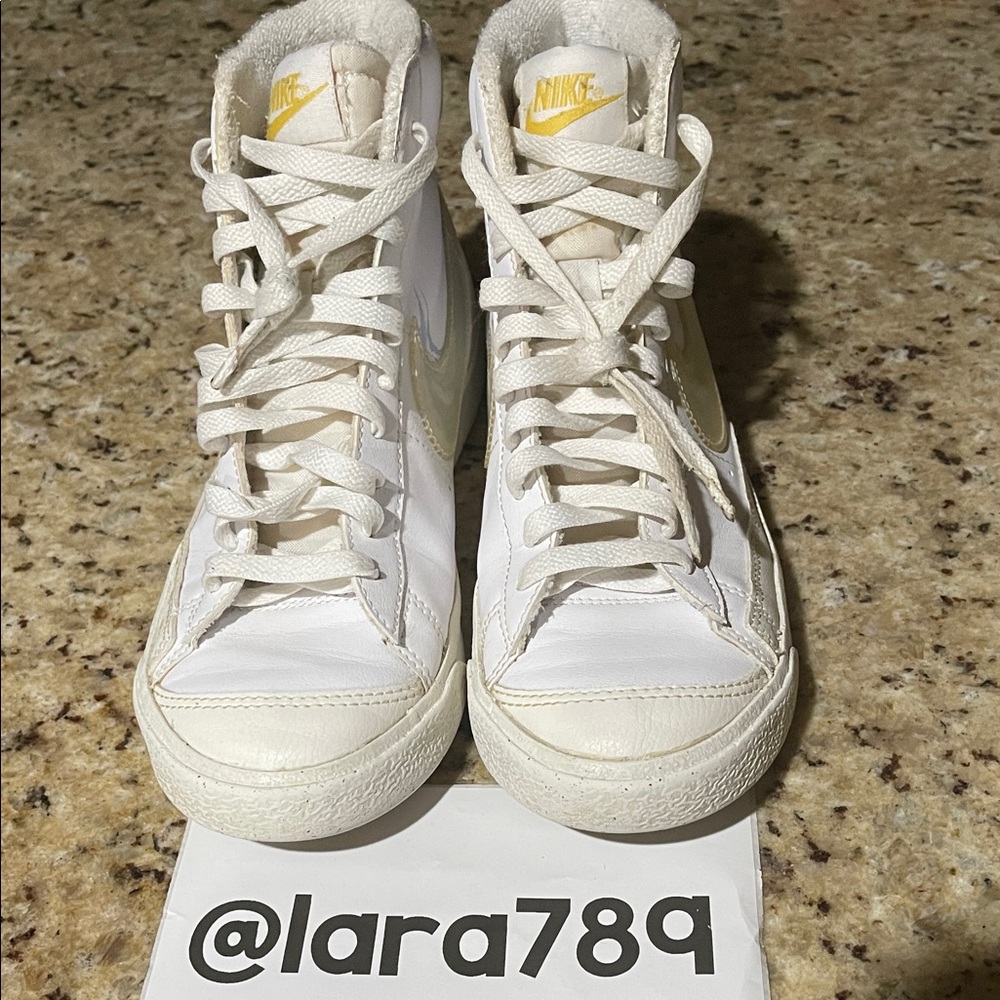 Nike Blazer Mid 77